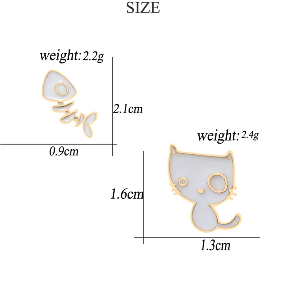 2PCS Cute Cat Pins – Friendship Black & White Kitten Brooches