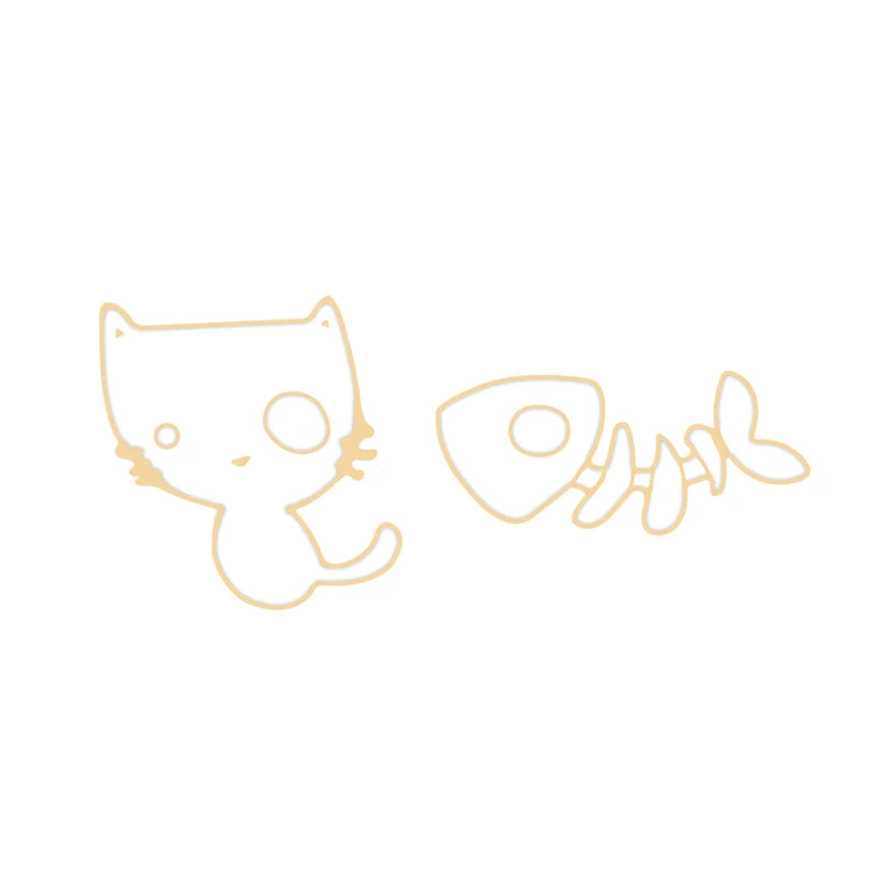 2PCS Cute Cat Pins – Friendship Black & White Kitten Brooches