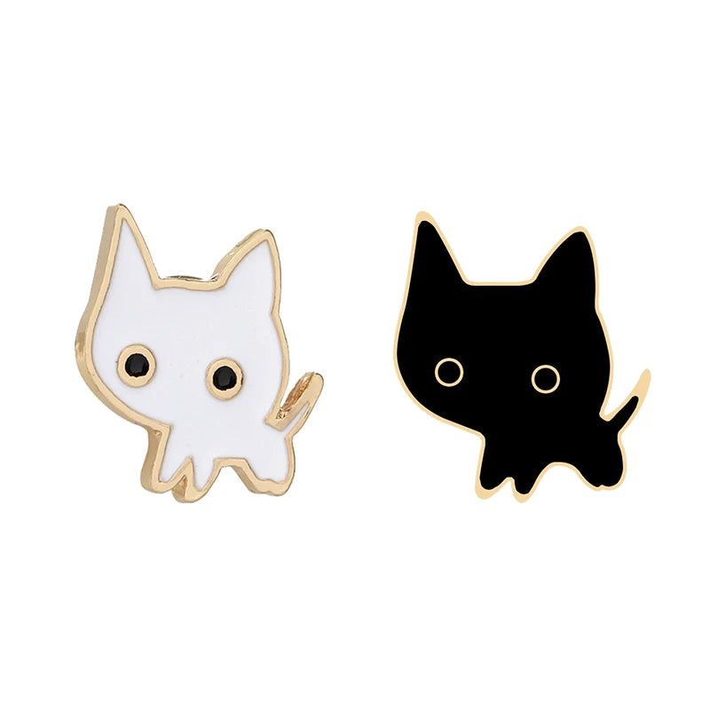 2PCS Cute Cat Pins – Friendship Black & White Kitten Brooches