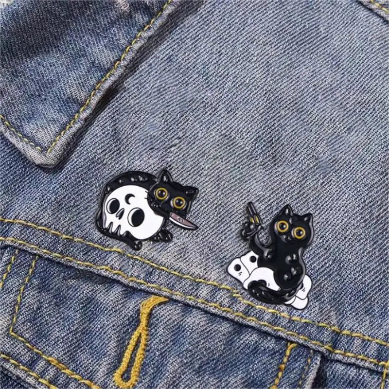 Cute Black Cat & Skull Enamel Pin – Halloween Bat Brooch for Bags & Clothes