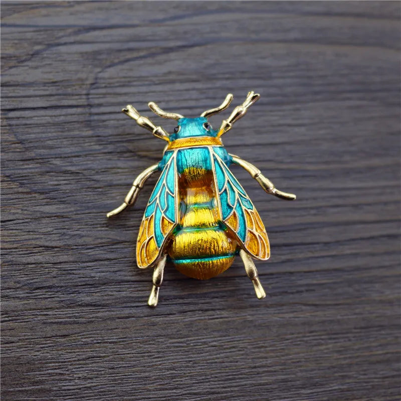 Charming Bumblebee Lapel Brooch