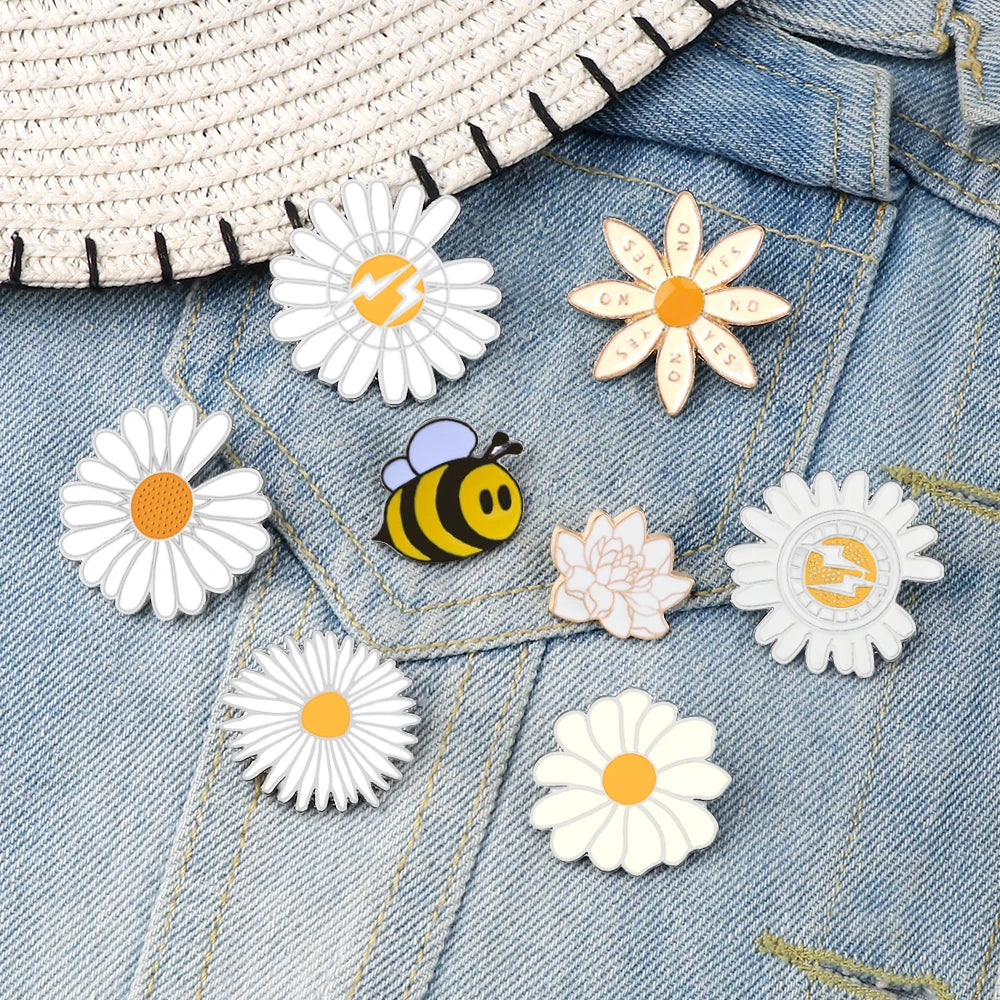 Cute Cartoon Bee Picking Honey Enamel Brooch – Sunflower & Daisy Pins for Women, Kids & Couples