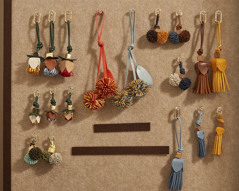 High-Grade Leather Flower Ball Tassel – Bag & Car Pendant