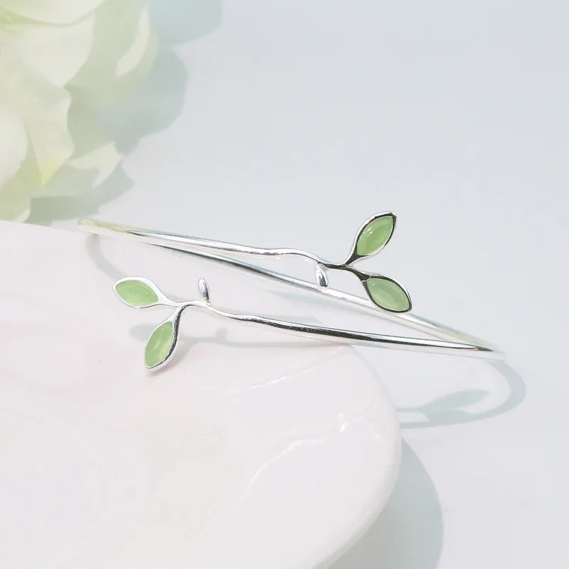 Sterling Silver Green Leaf Bracelet – Elegant Nature Bangle