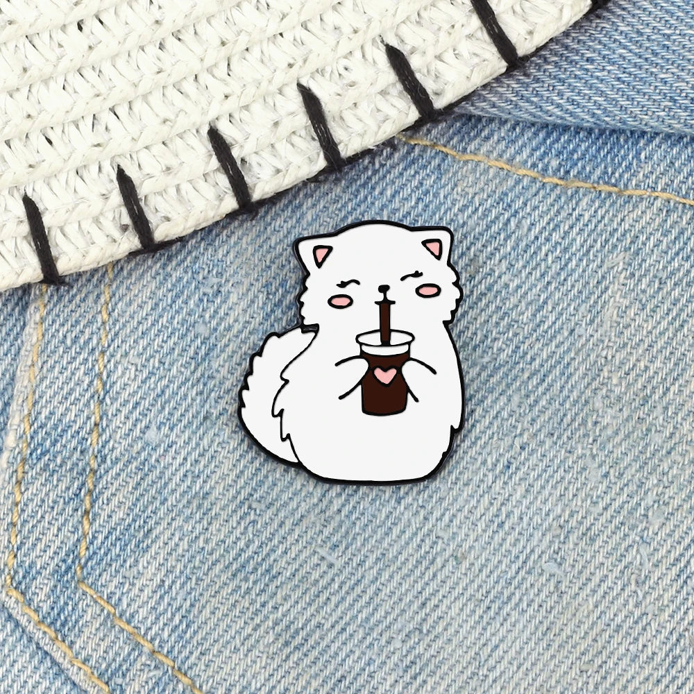 Cute White Kitten Enamel Pin – Cola Cat Brooch for Kids & Friends