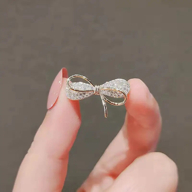 Floral & Ribbon Brooch Collection