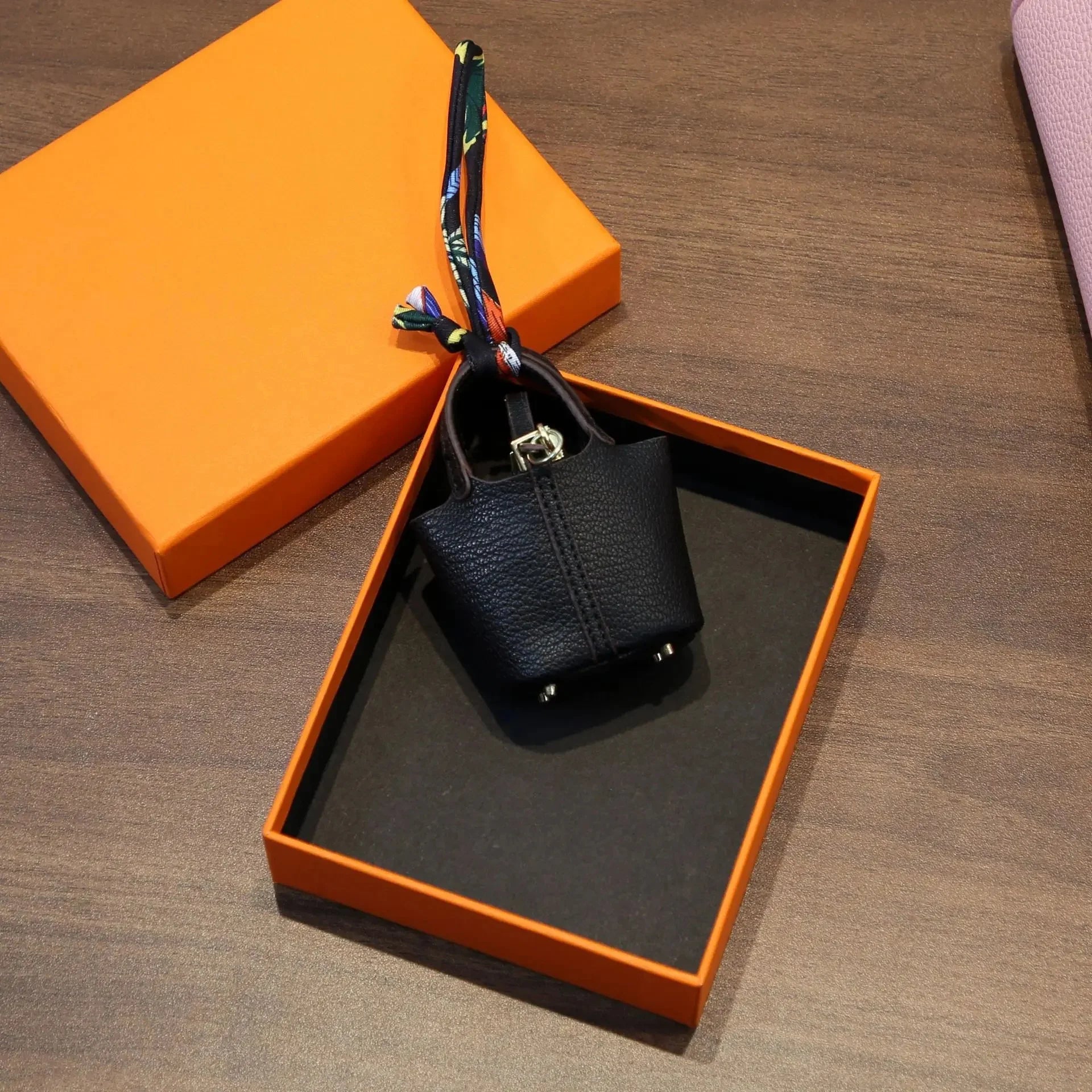 Mini Basket Leather Pouch – 2025 Lightweight Daily Bag