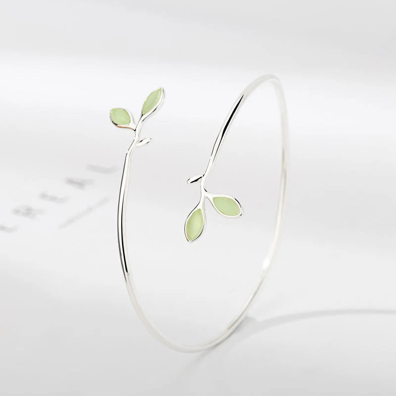 Sterling Silver Green Leaf Bracelet – Elegant Nature Bangle
