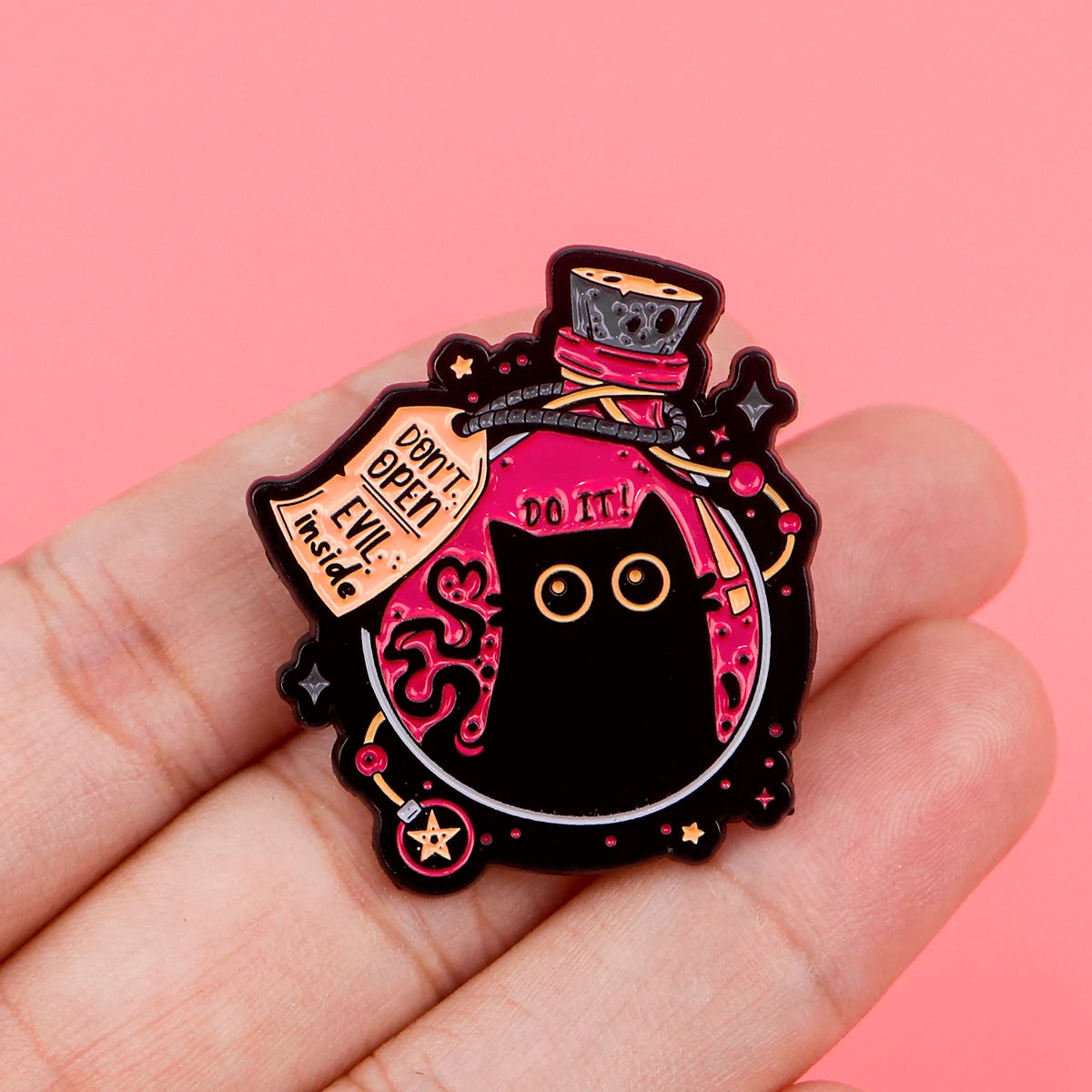 Cute Black Cat Enamel Pin – Witchy Halloween Brooch