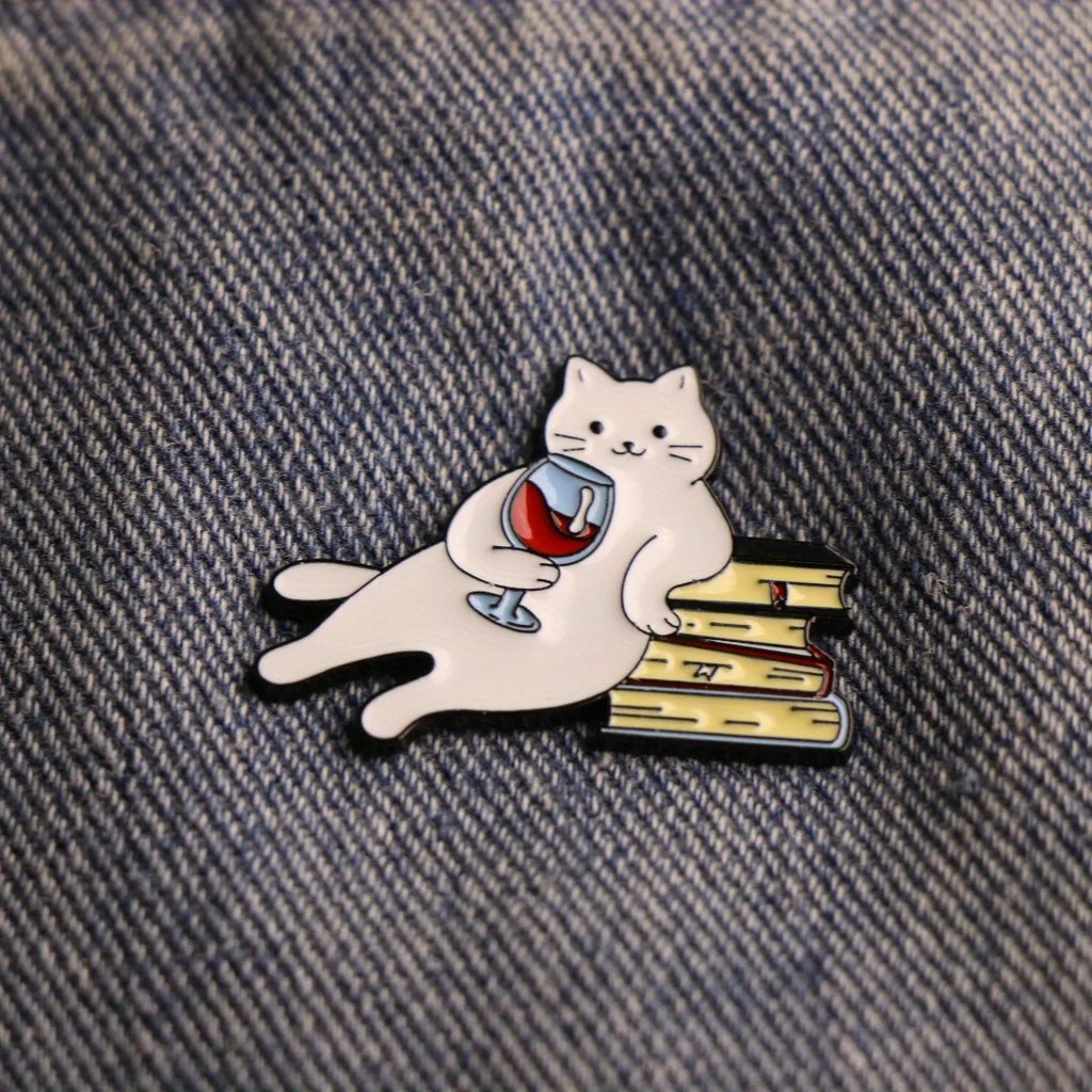 Trendy Enamel Lapel Pin – Stylish Metal Brooch & Gift