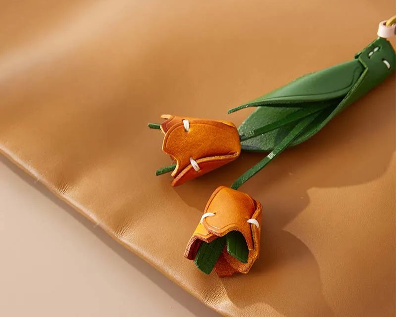 Floral Cowhide Bag Charm – Elegant Leather Pendant