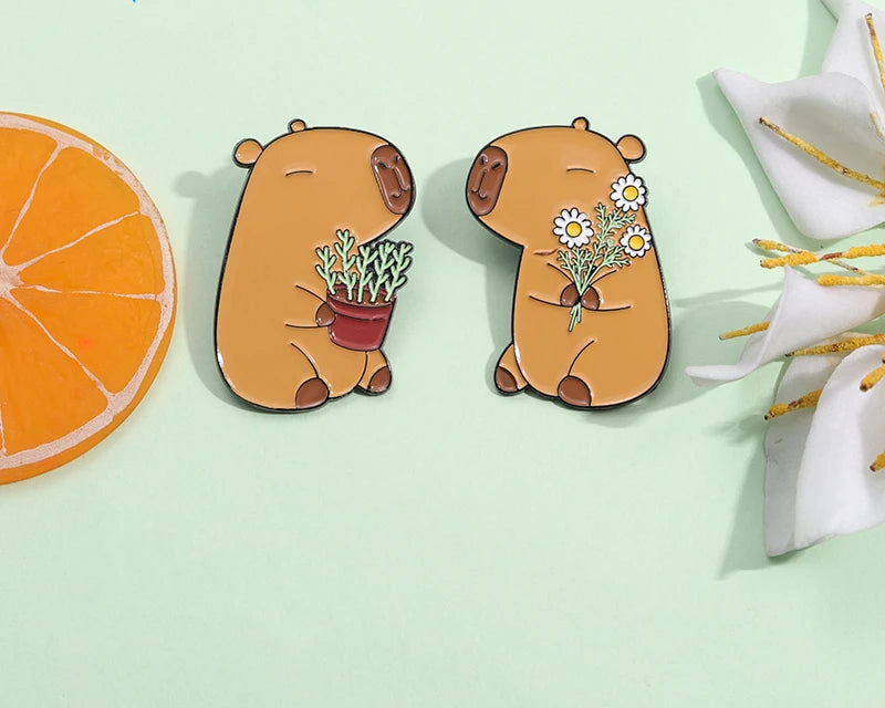 Capybara Love Enamel Pin – Cute Couple Brooch
