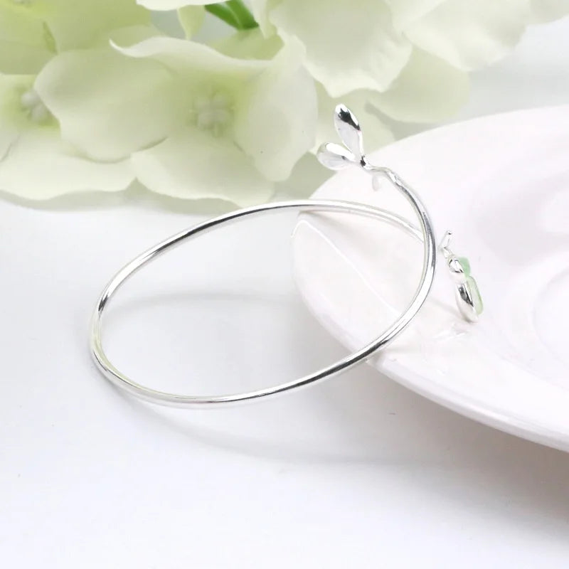 Sterling Silver Green Leaf Bracelet – Elegant Nature Bangle