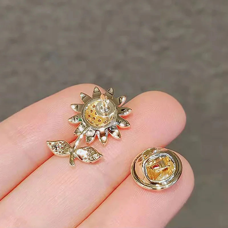 Floral & Ribbon Brooch Collection