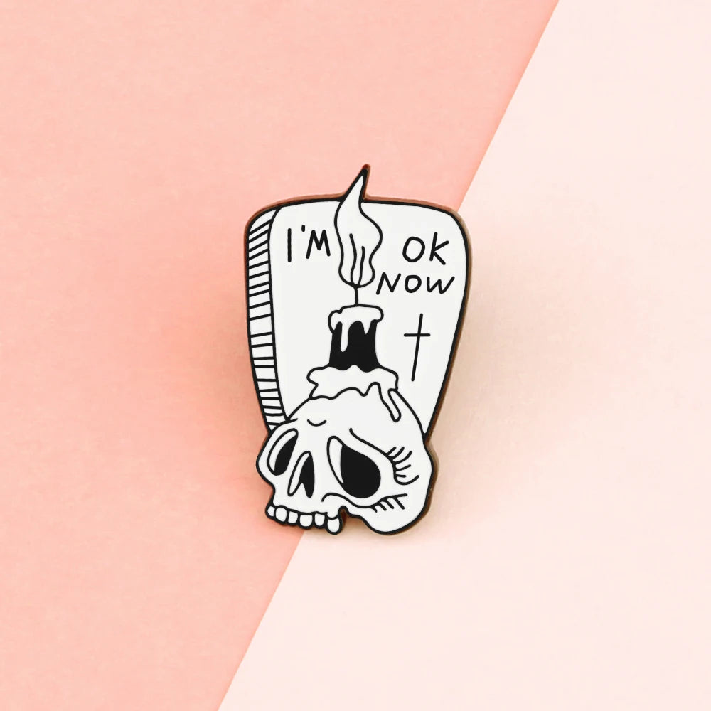 BOO! Skull Enamel Pin – Black & White Punk Horror Lapel Badge for Bags & Jackets