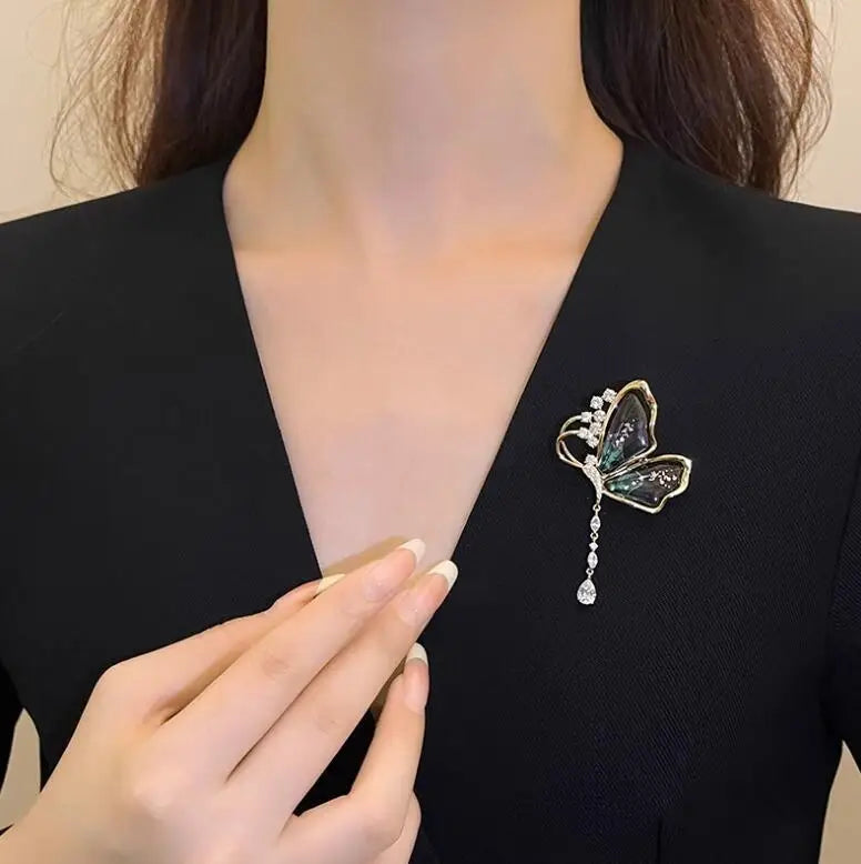 Exquisite Green Crystal Butterfly Brooch – Elegant Jewelry Gift for Women & Girls