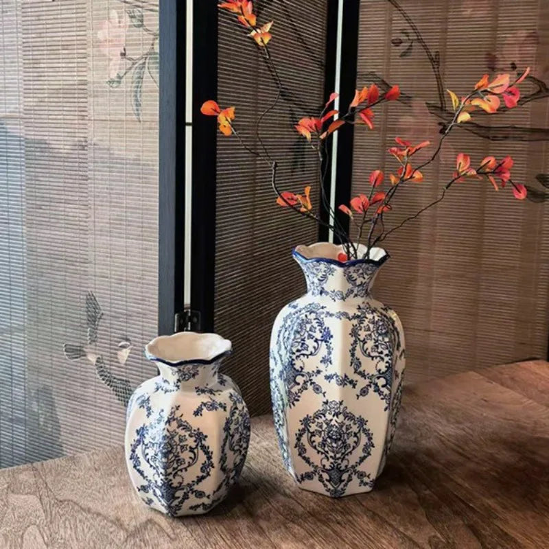 Flora Grace – Chic Ceramic Vase for Bouquets