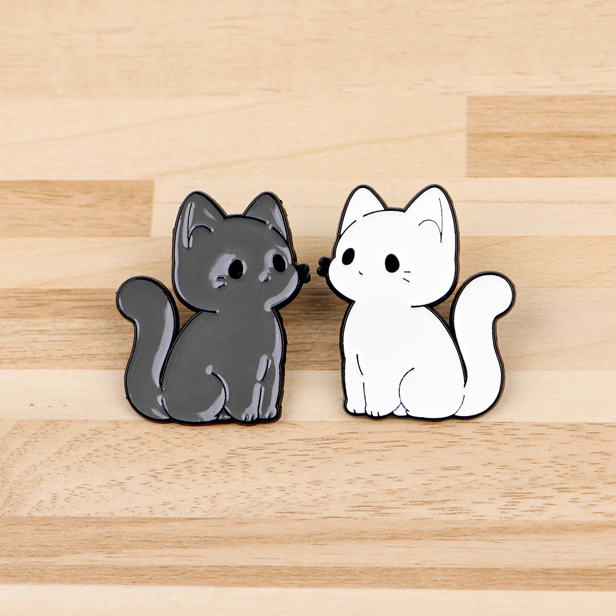 Cat Lover Enamel Pin – Fun Gift Jewelry