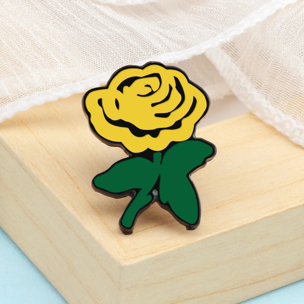Cute Cartoon Bee Picking Honey Enamel Brooch – Sunflower & Daisy Pins for Women, Kids & Couples