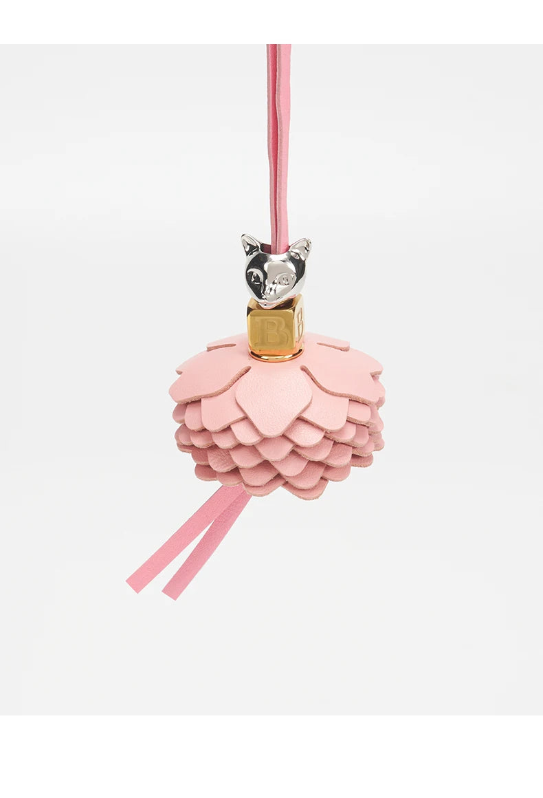 Versatile Cat-Shaped Leather Keychain & Bag Decoration
