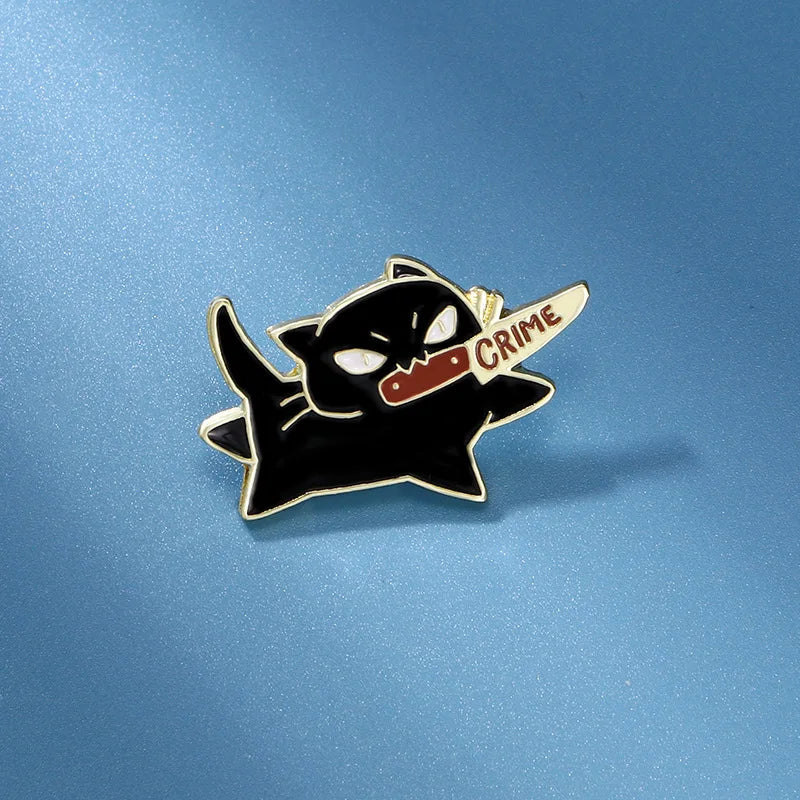 Black Cat with Knife Enamel Pin – Funny Cartoon Brooch for Clothes, Bags & Hats