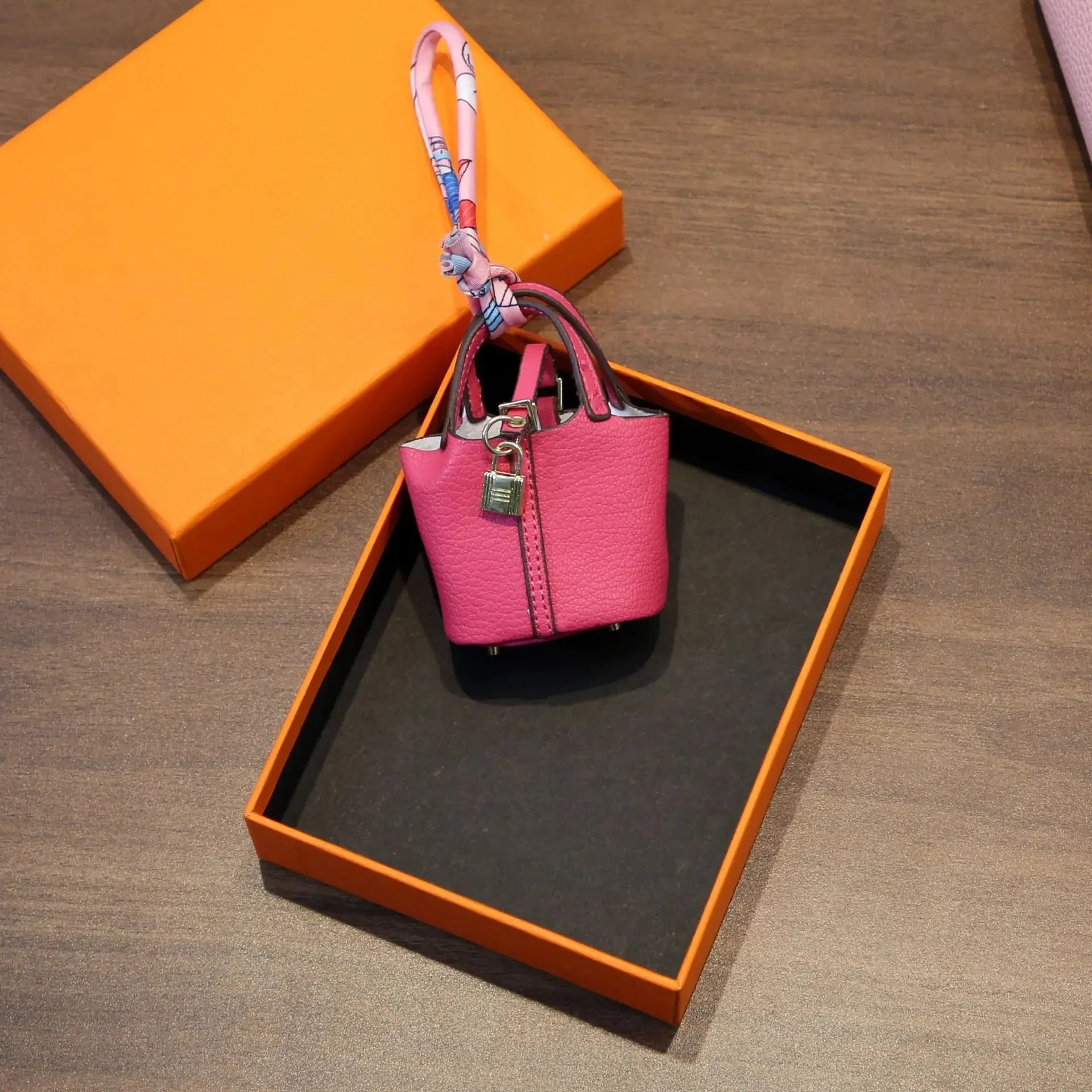 Mini Basket Leather Pouch – 2025 Lightweight Daily Bag