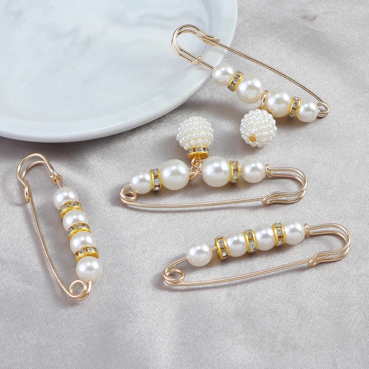 Kpop Gold Brooch Set – Fashion Safety Pins for Women