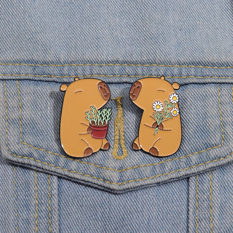 Capybara Love Enamel Pin – Cute Couple Brooch