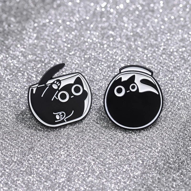 Black Cat Enamel Pin – Cute Kitten Lapel Badge Backpack Jewelry