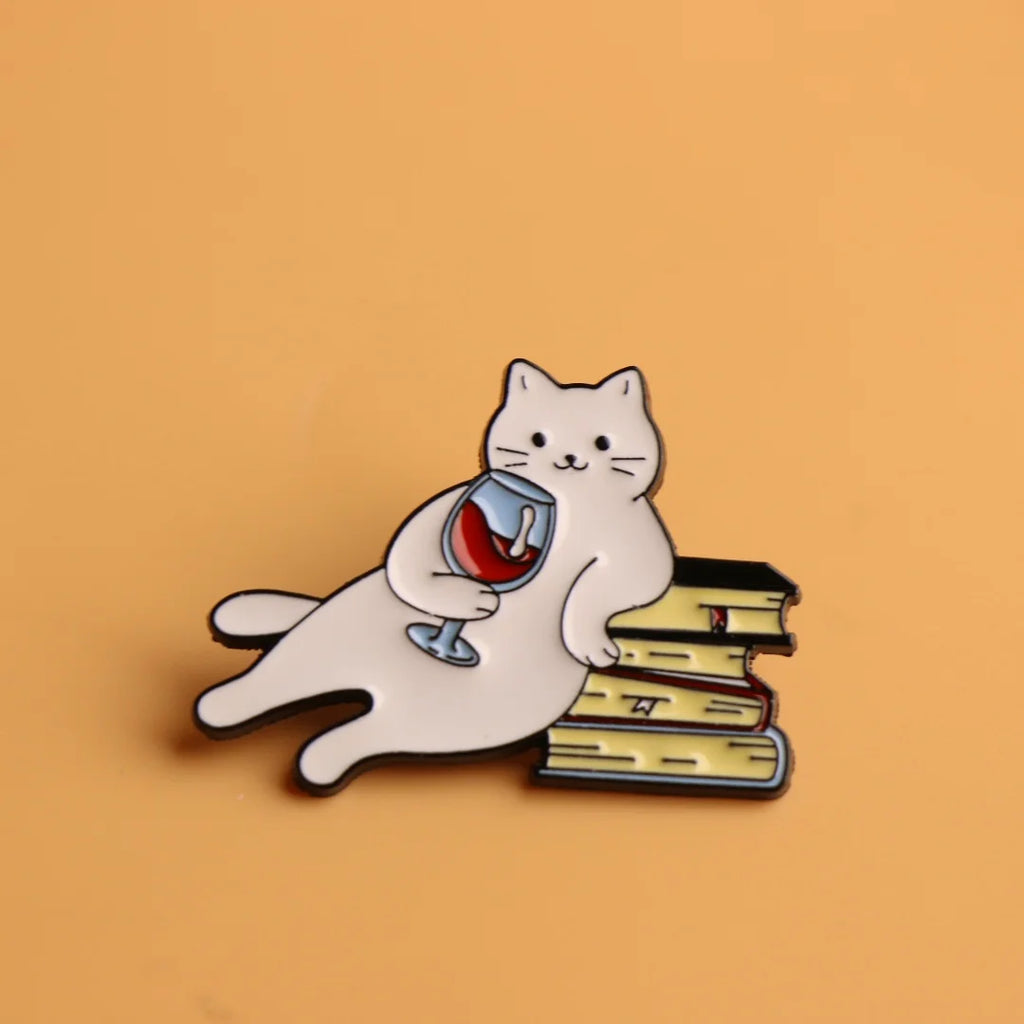 Trendy Enamel Lapel Pin – Stylish Metal Brooch & Gift