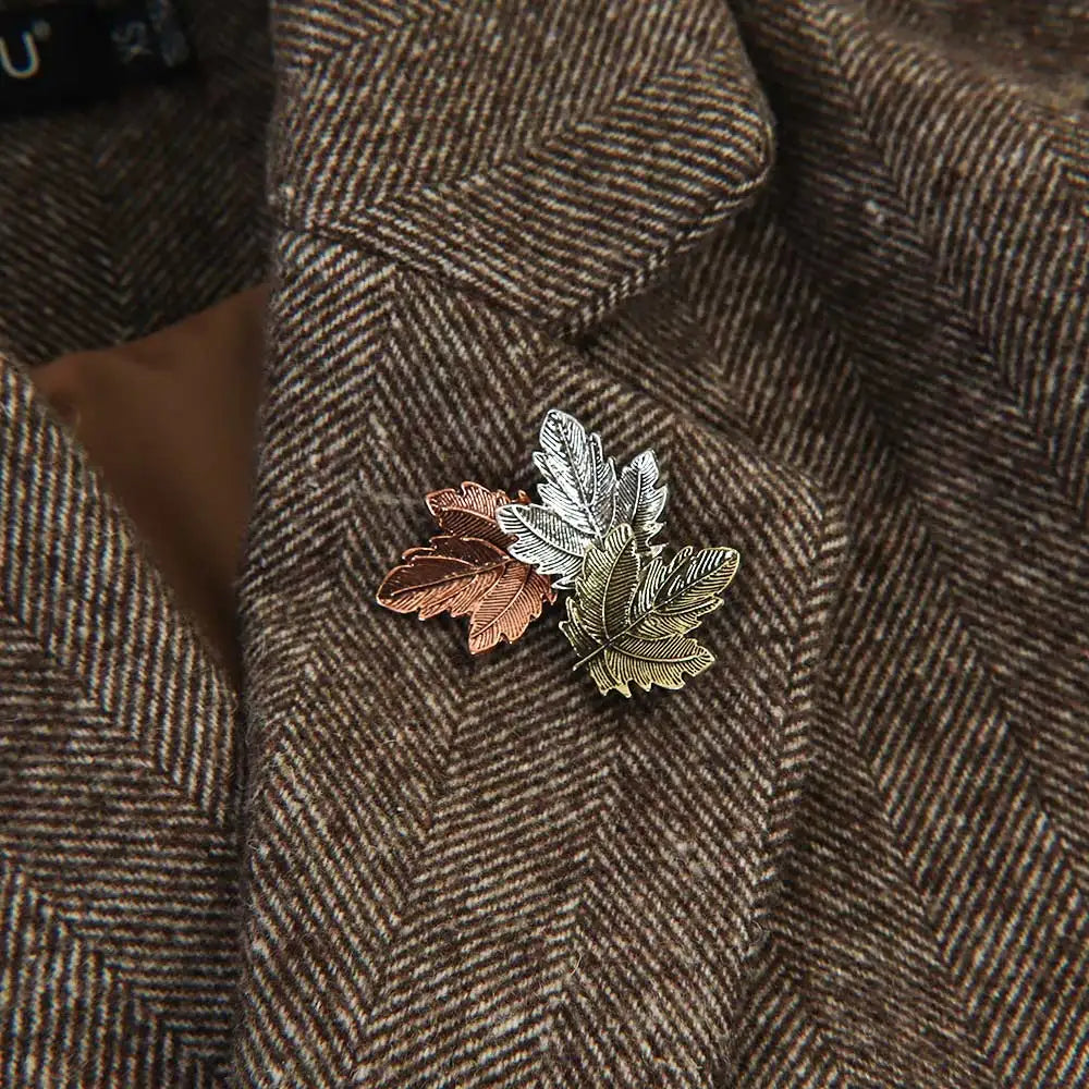 Maple Leaf Brooch Pin – Women’s Vintage Fashion Jewelry