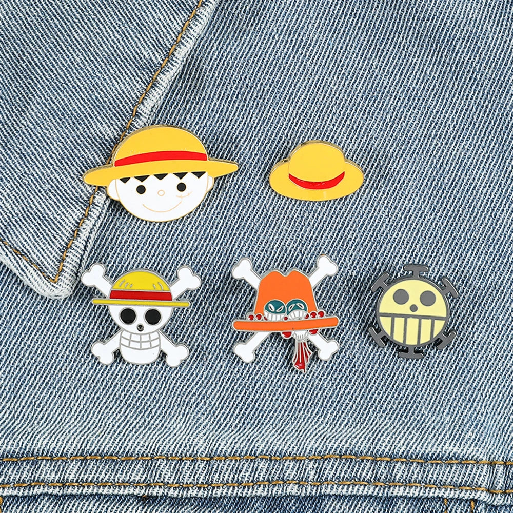 One Piece Enamel Brooch – Monkey D. Luffy Skull Lapel Pin for Bags & Jackets