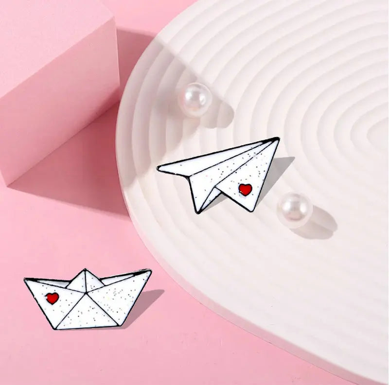 Love Paper Plane Brooch – Cute Boat Enamel Pin Gift