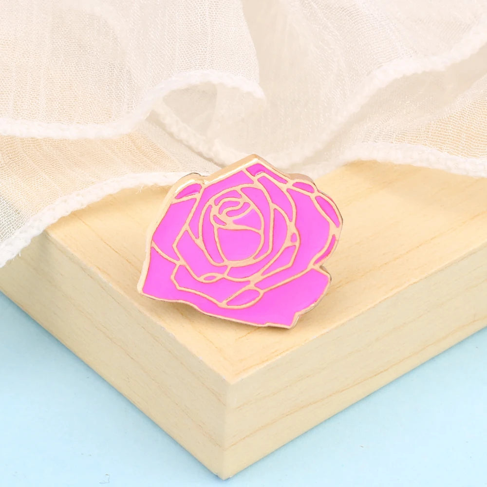 Cute Cartoon Bee Picking Honey Enamel Brooch – Sunflower & Daisy Pins for Women, Kids & Couples
