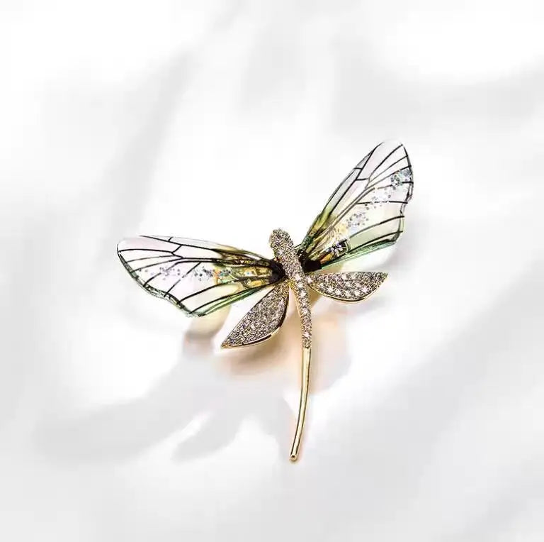 Vintage Dragonfly Brooch – Elegant Insect Pin for Women