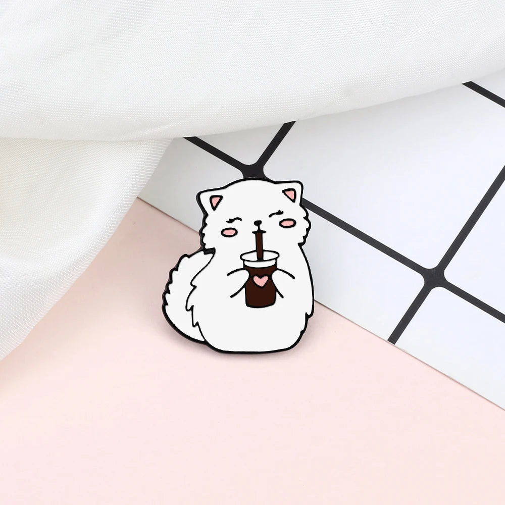 Cute White Kitten Enamel Pin – Cola Cat Brooch for Kids & Friends