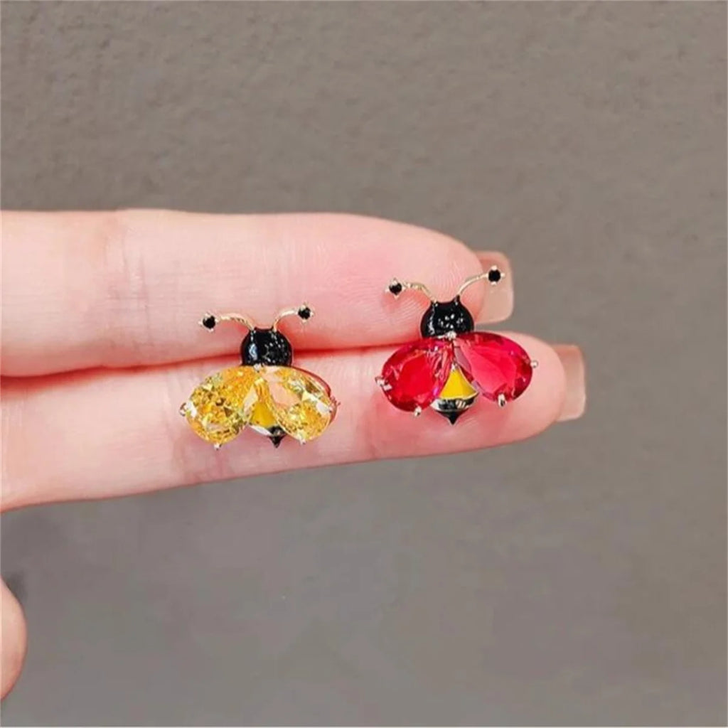 Elegant Bee Brooch – Fashion Jewelry Gift