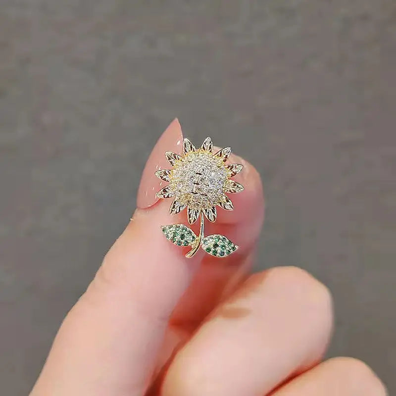 Floral & Ribbon Brooch Collection