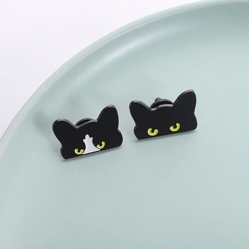 Peeking Black Cat Enamel Pin