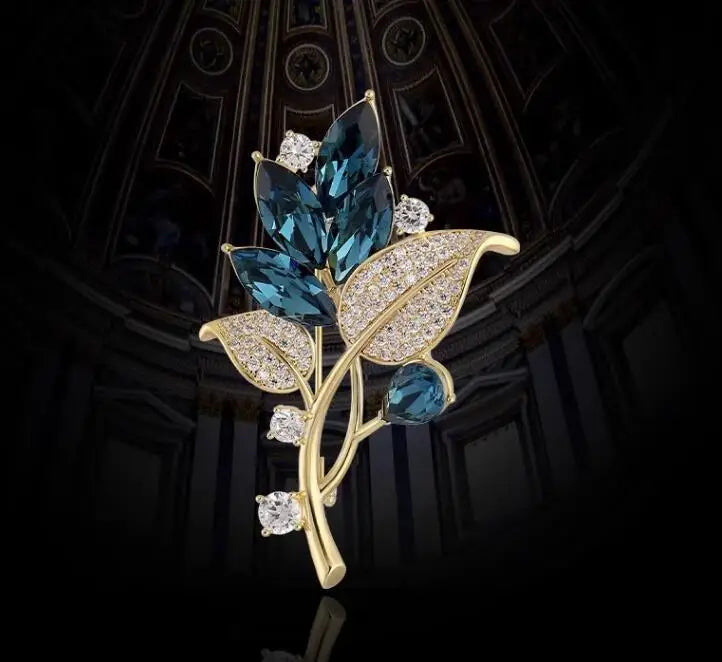 Exquisite Green Crystal Butterfly Brooch – Elegant Jewelry Gift for Women & Girls